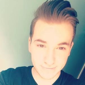 Meet your Posher, Cody